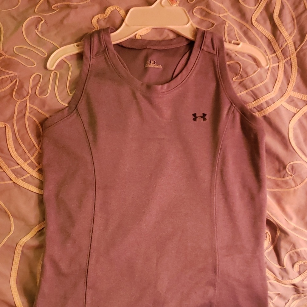 Grey under armor tann